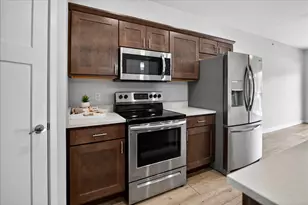 1501 N Windsor Ave, Cottage Grove, WI 53527 - Photo 4