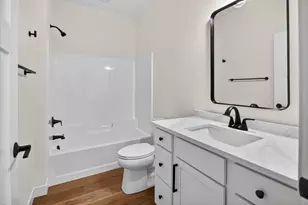 5617 Glorious Dr, Madison, WI 53718 - Photo 24