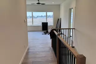 5617 Glorious Dr, Madison, WI 53718 - Photo 2