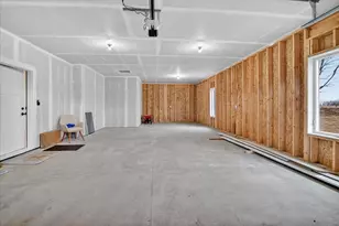 5613 Glorious Dr, Madison, WI 53718 - Photo 24