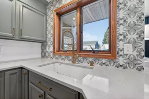 318 Redruth Dr, Ridgeville, WI 53533 - Photo 14