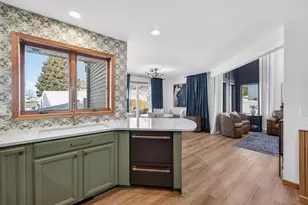 318 Redruth Dr, Ridgeville, WI 53533 - Photo 8