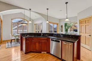 1252 Dartmouth Dr, Waunakee, WI 53597 - Photo 14