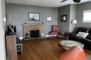 135 S Brittingham Pl, Madison, WI 53715 - Photo 4