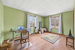 425 N Wright Rd, Janesville, WI 53546 - Photo 4