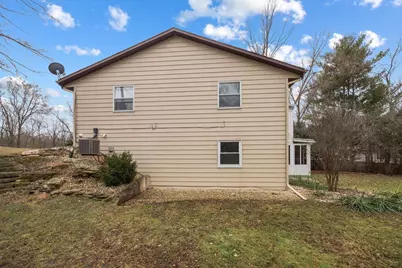 425 N Wright Road, Janesville, WI 53546 - Photo 50