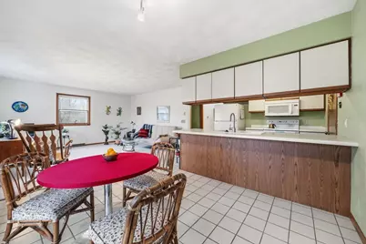 425 N Wright Road, Janesville, WI 53546 - Photo 14