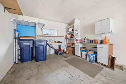 425 N Wright Road, Janesville, WI 53546 - Photo 40