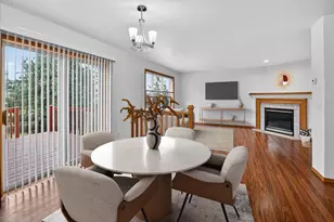 1233 Jasmine Dr, Madison, WI 53719 - Photo 4