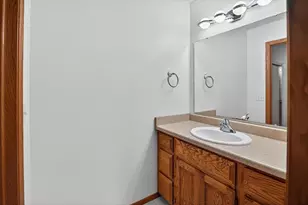 1233 Jasmine Dr, Madison, WI 53719 - Photo 56