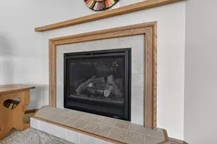 7917 Oak View Dr, Madison, WI 53719 - Photo 8