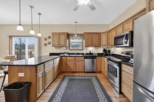 7917 Oak View Dr, Madison, WI 53719 - Photo 14