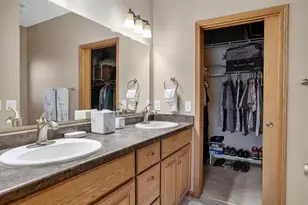 7917 Oak View Dr, Madison, WI 53719 - Photo 24