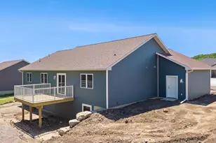 322 Roosevelt St, Baraboo, WI 53913 - Photo 30