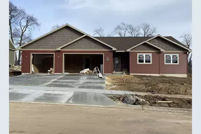 402 Roosevelt Street, Baraboo, WI 53913 - Photo 1