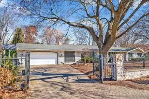 2901 Grandview Blvd, Madison, WI 53713 - Photo 2