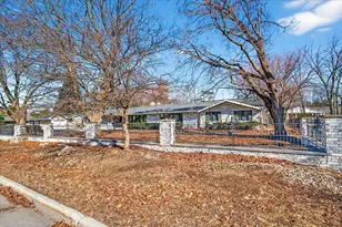 2901 Grandview Blvd, Madison, WI 53713 - Photo 6