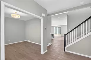 533 Redan Dr, Madison, WI 53593 - Photo 8