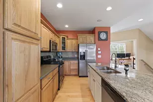 9414 Harvest Moon Ln, Madison, WI 53593 - Photo 12