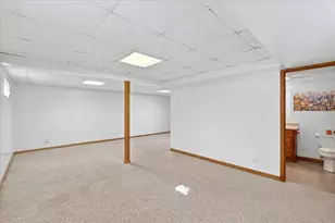 435 Woodview Dr, Sun Prairie, WI 53590 - Photo 28