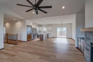 103 Graelyn Cir, Barneveld, WI 53507 - Photo 6