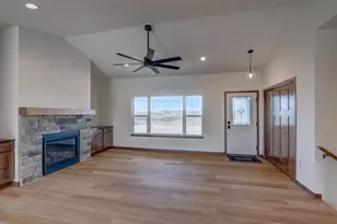 103 Graelyn Cir, Barneveld, WI 53507 - Photo 6