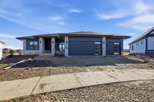 910 Westbridge Ct Lot 48, Waunakee, WI 53597 - Photo 2