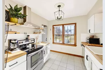 421 N Bristol Street, Sun Prairie, WI 53590 - Photo 8