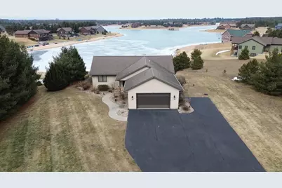 W5588 S Stone Gate Drive, New Lisbon, WI 53950 - Photo 4