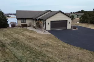 W5588 S Stone Gate Dr, New Lisbon, WI 53950 - Photo 34