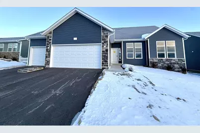 812 Sarah Street, Belleville, WI 53508 - Photo 2