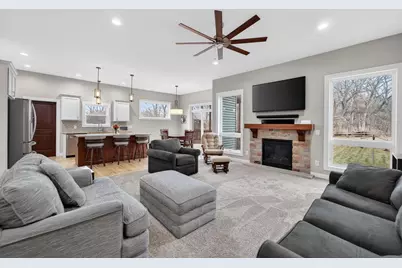 3092 Parker Pass, Sun Prairie, WI 53590 - Photo 4