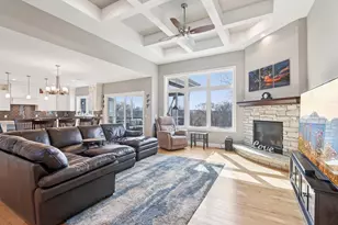 6211 Amethyst Dr, Waunakee, WI 53597 - Photo 4