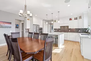 6211 Amethyst Dr, Waunakee, WI 53597 - Photo 12