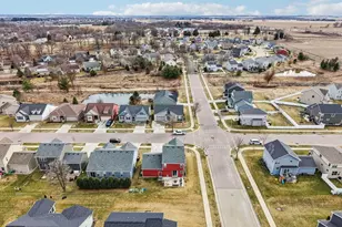 117 Crooked Tree Circle, DeForest, WI 53532 - Photo 48