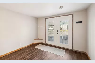 N4564 Warne Avenue, Cambridge, WI 53523 - Photo 6