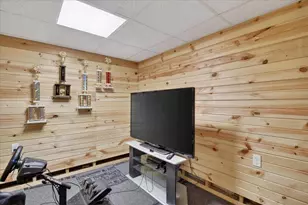 2505 Center Ave, Janesville, WI 53546 - Photo 30