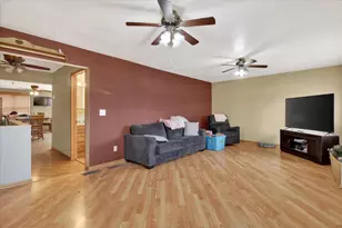 2505 Center Ave, Janesville, WI 53546 - Photo 10