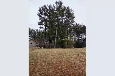 913 Forest Trail, Portage, WI 53901 - Photo 4