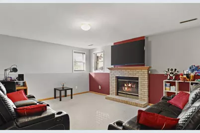 204 W Clover Lane #B, Cottage Grove, WI 53527 - Photo 12