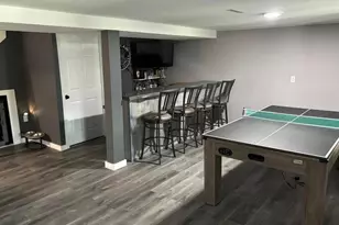 202 Sleepy Hollow Dr, Fall River, WI 53932 - Photo 8