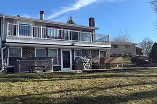 202 Sleepy Hollow Dr, Fall River, WI 53932 - Photo 4