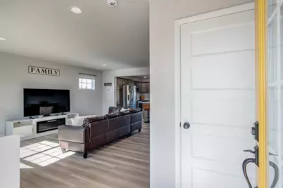 10330 Hazy Sky Parkway, Verona, WI 53593 - Photo 2