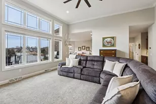 1051 Water Wheel Dr, Waunakee, WI 53597 - Photo 10