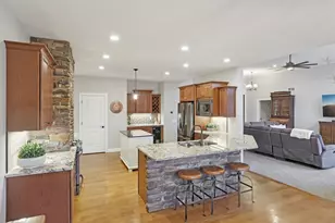 1051 Water Wheel Dr, Waunakee, WI 53597 - Photo 14