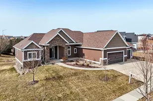 1051 Water Wheel Dr, Waunakee, WI 53597 - Photo 2