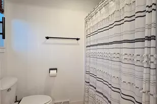 1381 N Pine St, Sun Prairie, WI 53590 - Photo 14