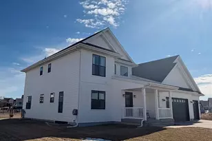 1381 N Pine St, Sun Prairie, WI 53590 - Photo 2