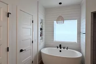 1381 N Pine St, Sun Prairie, WI 53590 - Photo 8