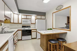 821 N Gammon Rd, Madison, WI 53717 - Photo 2